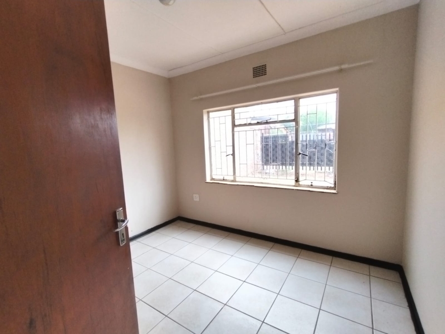 2 Bedroom Property for Sale in Potchefstroom North West